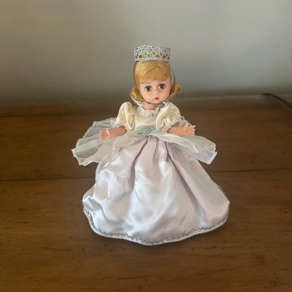 Vtg. Madame Alexander Topsy Turvy Cinderella Doll
